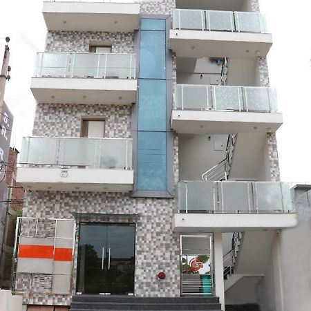 S.R. Residency Hotel Zirakpur Luaran gambar