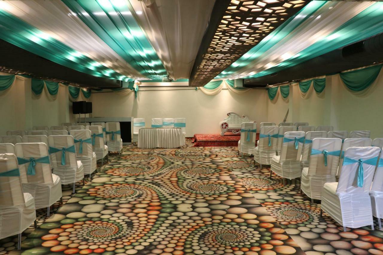 S.R. Residency Hotel Zirakpur Luaran gambar
