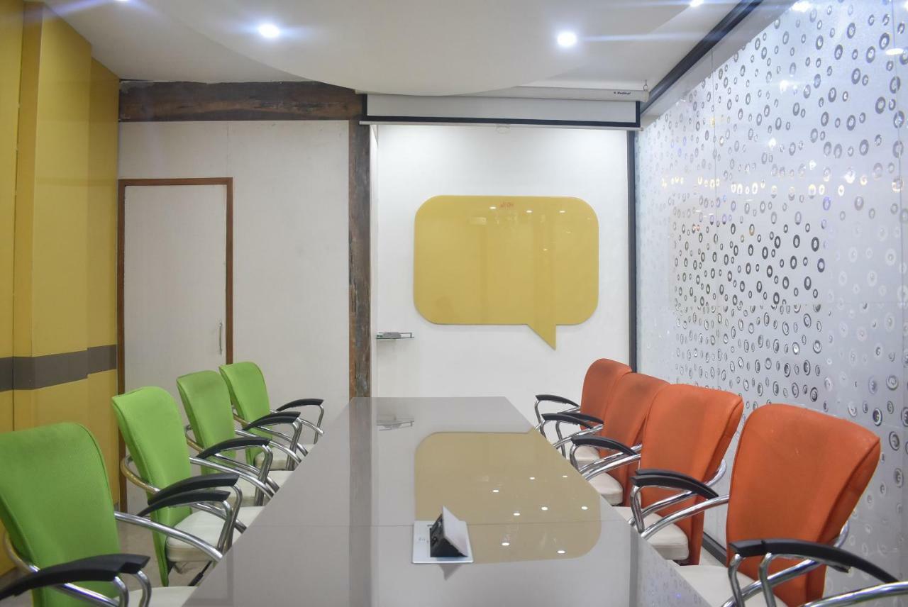 S.R. Residency Hotel Zirakpur Luaran gambar