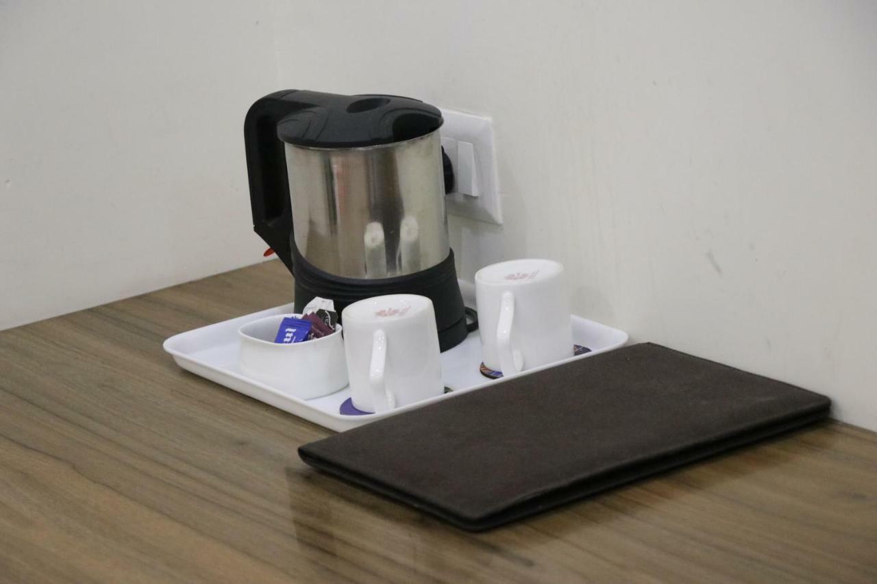 S.R. Residency Hotel Zirakpur Luaran gambar